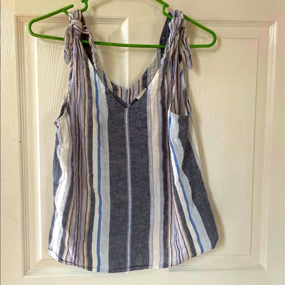 Linen tank 💖🌈